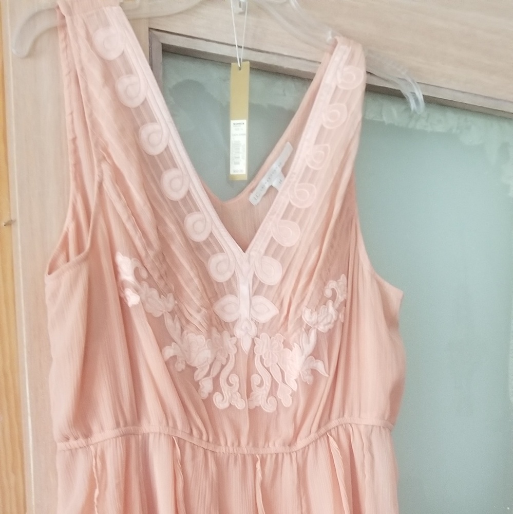 Peach flowy dress never worn been in my closet for
